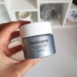 Choosing retinol products: Neutrogena Rapid Wrinkle Repair Regenerating Cream